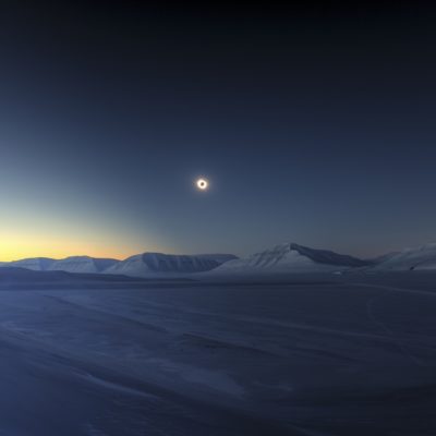 Eclipse totality over Sassendalen by LUC JAMET